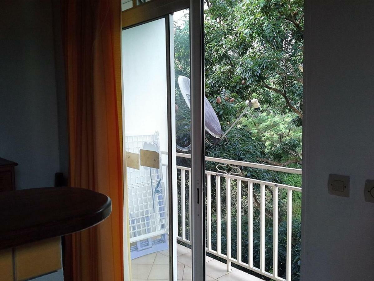 Apartamento Chez Manu Le Robert Exterior foto